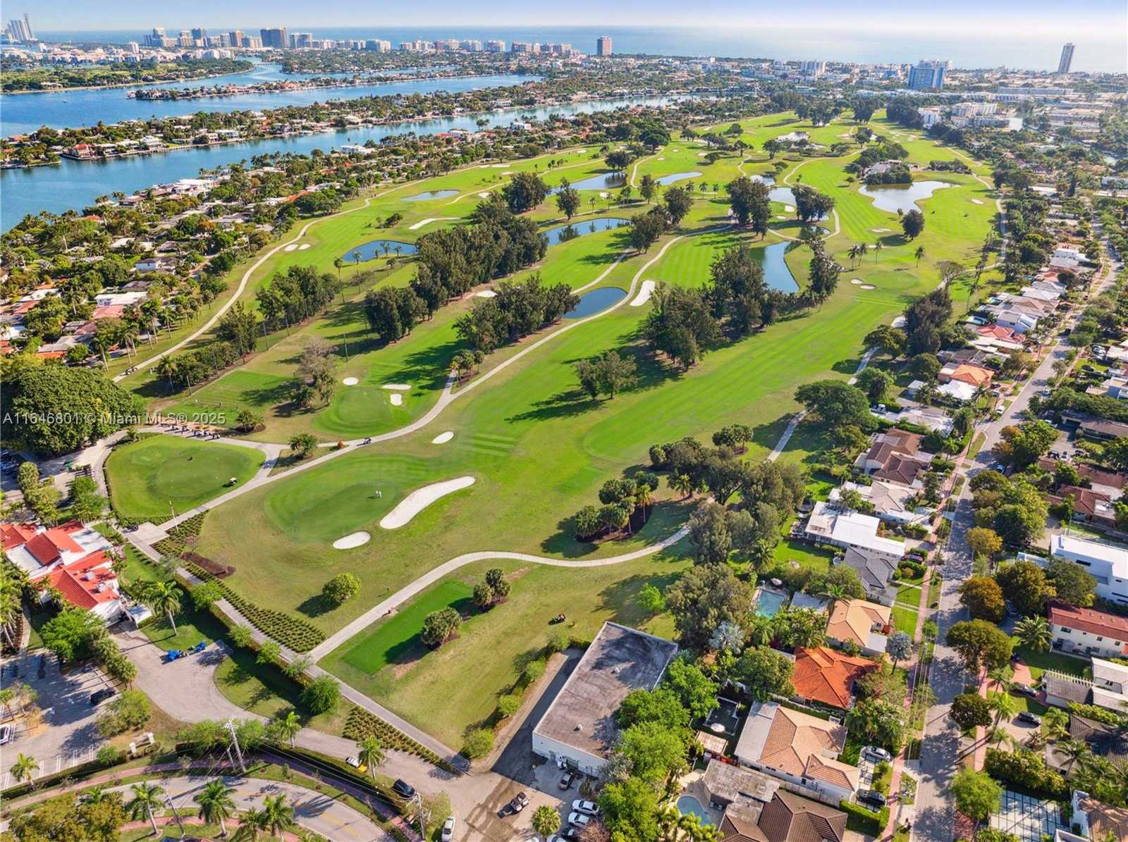 Small Image of 1020 SOUTH SHORE DR, Miami Beach Number 29