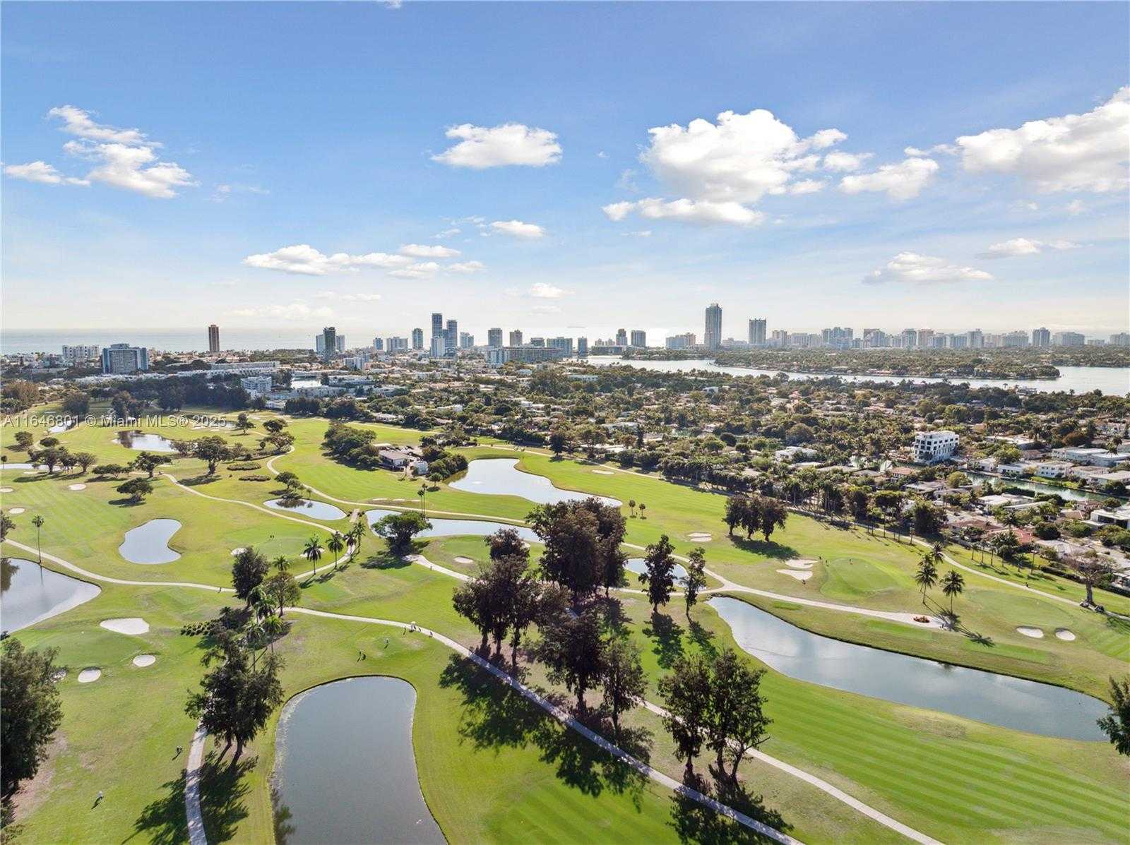 Small Image of 1020 SOUTH SHORE DR, Miami Beach Number 32