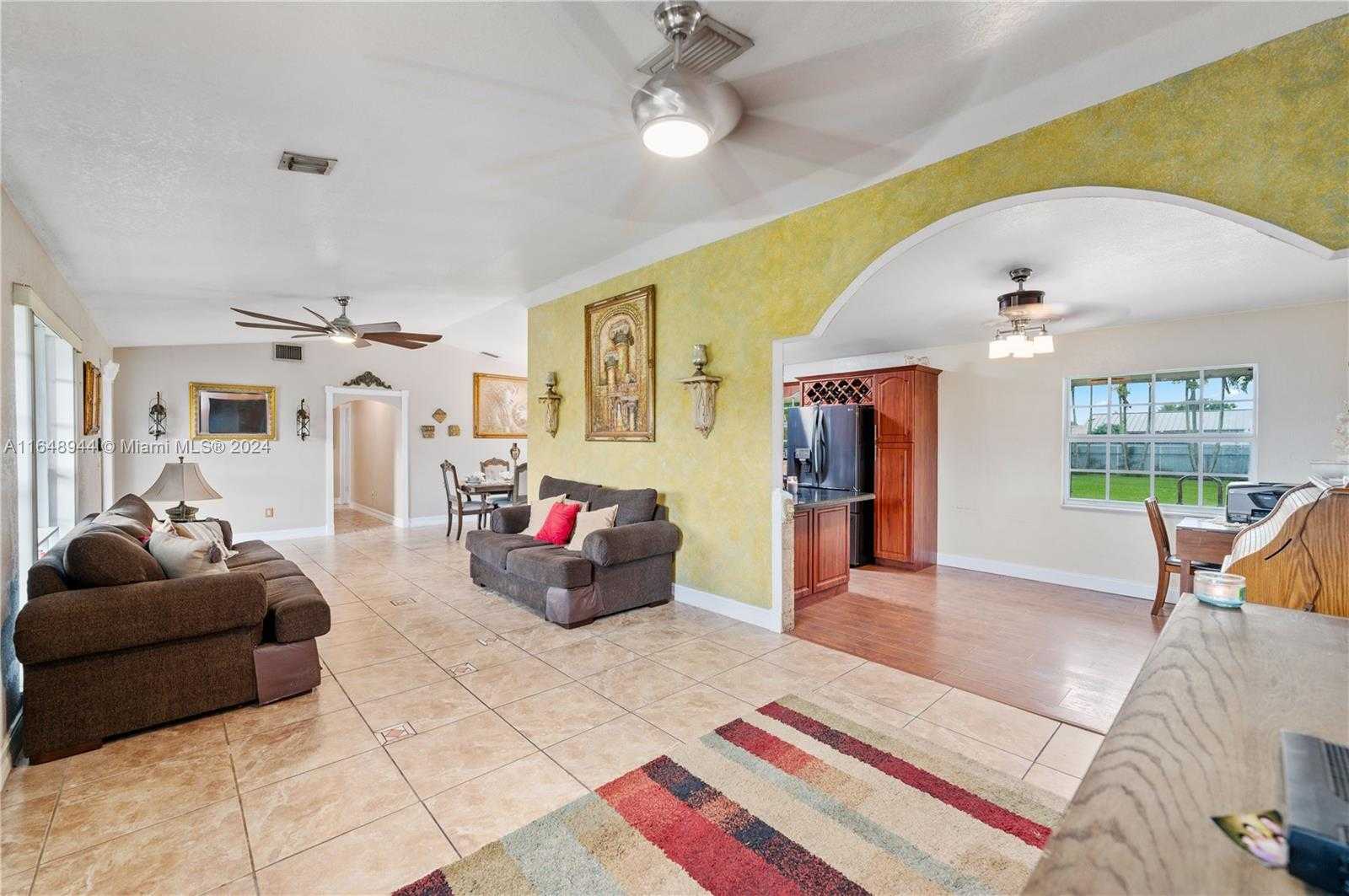 Small Image of 1442 NORTH WEST 20TH ST, Homestead Number 13