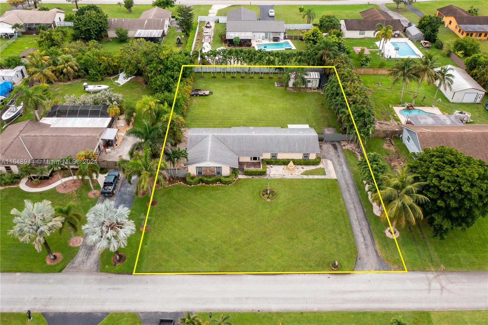 Small Image of 1442 NORTH WEST 20TH ST, Homestead Number 3