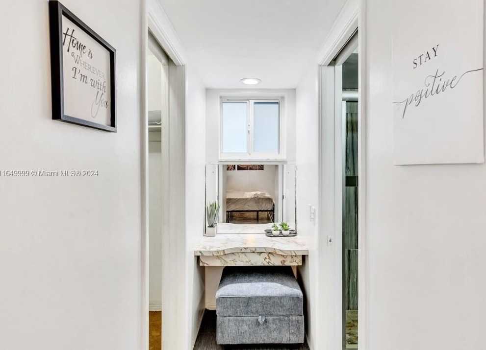 Small Image of 2210 NORTH 54TH AVE, Hollywood Number 12