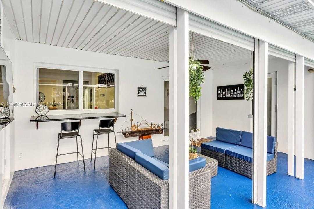 Small Image of 2210 NORTH 54TH AVE, Hollywood Number 17