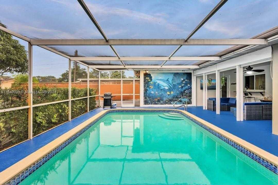 Small Image of 2210 NORTH 54TH AVE, Hollywood Number 20