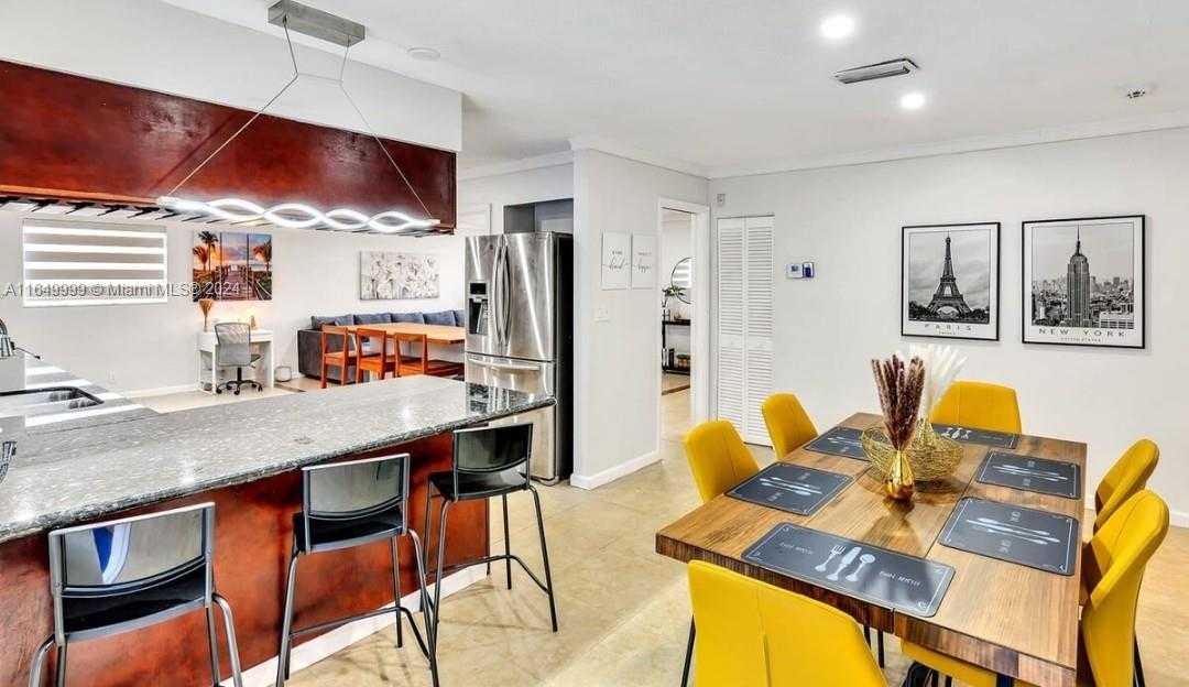 Small Image of 2210 NORTH 54TH AVE, Hollywood Number 23