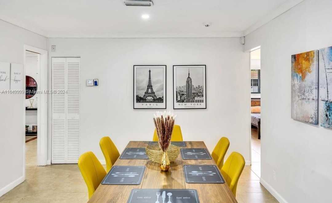Small Image of 2210 NORTH 54TH AVE, Hollywood Number 24