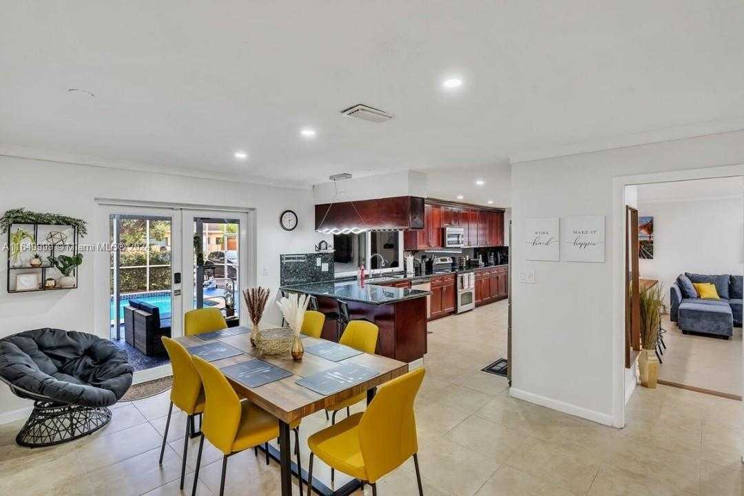 Small Image of 2210 NORTH 54TH AVE, Hollywood Number 25