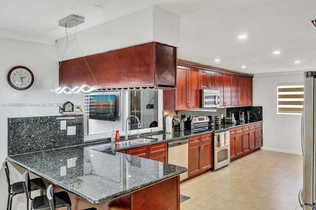 Small Image of 2210 NORTH 54TH AVE, Hollywood Number 26