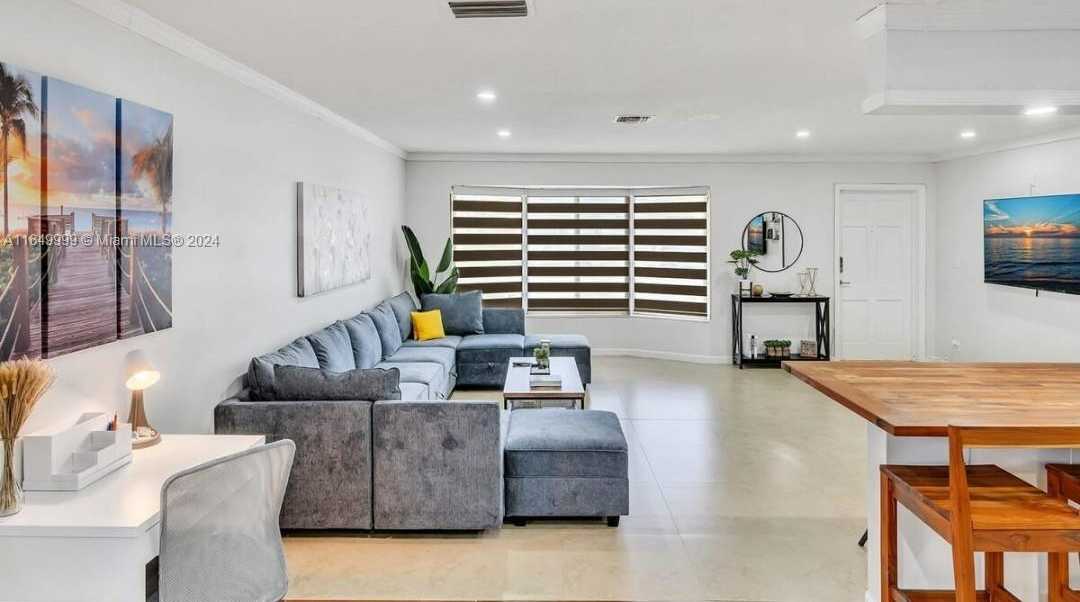 Small Image of 2210 NORTH 54TH AVE, Hollywood Number 28