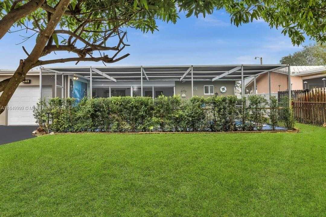 Small Image of 2210 NORTH 54TH AVE, Hollywood Number 4