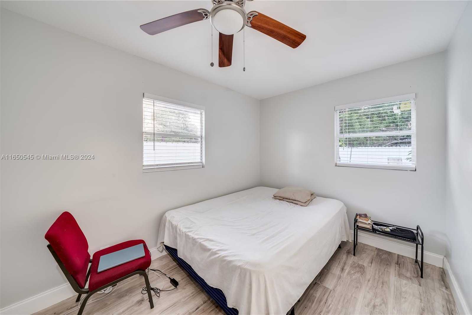 Small Image of 725 NORTH WEST 15TH CT, Pompano Beach Number 27