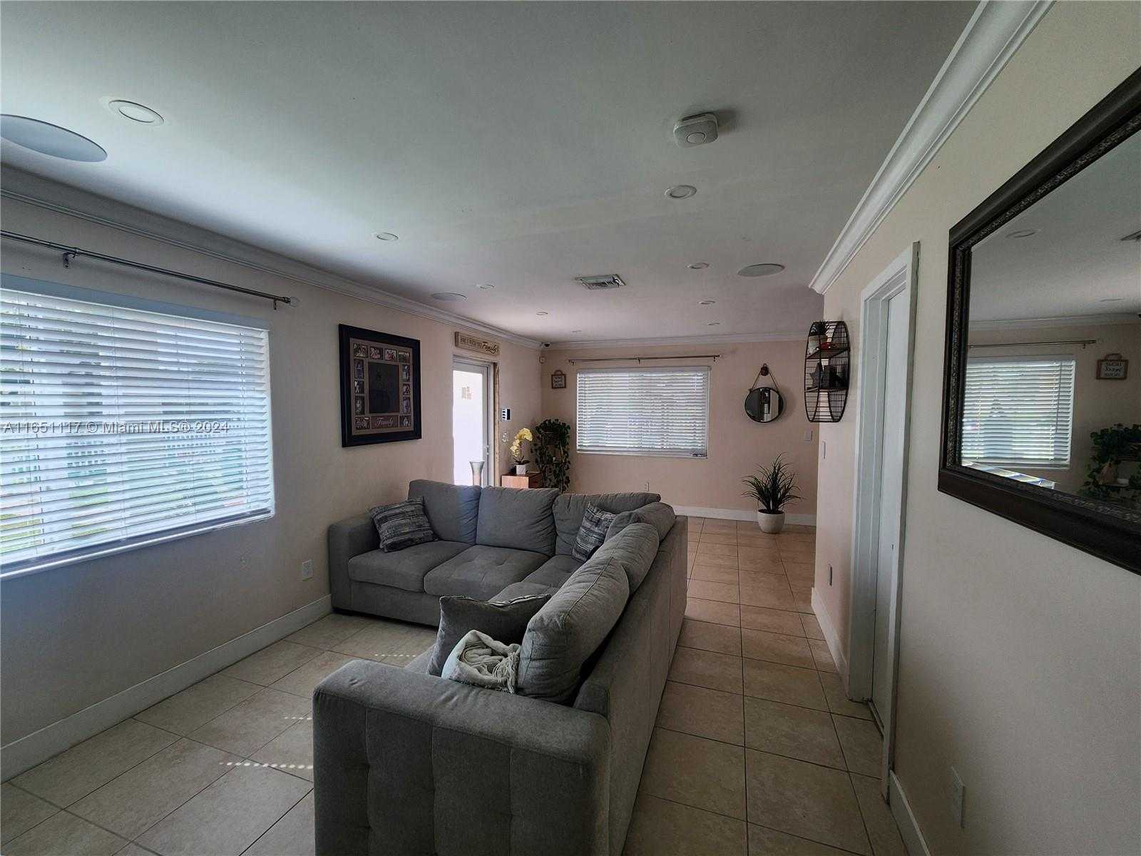 Small Image of 1025 NORTH EAST 13TH AVE, Homestead Number 10