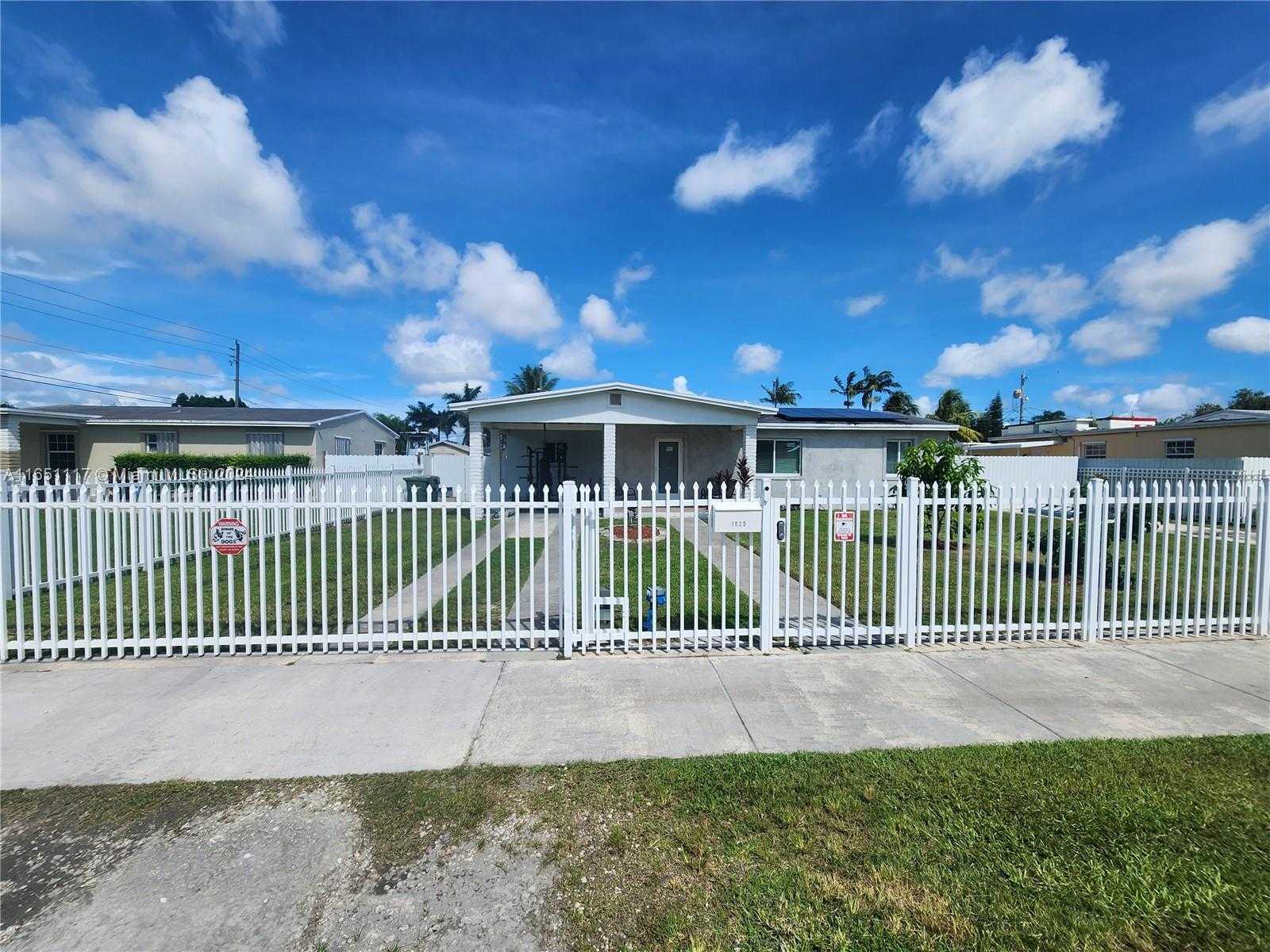 Small Image of 1025 NORTH EAST 13TH AVE, Homestead Number 2