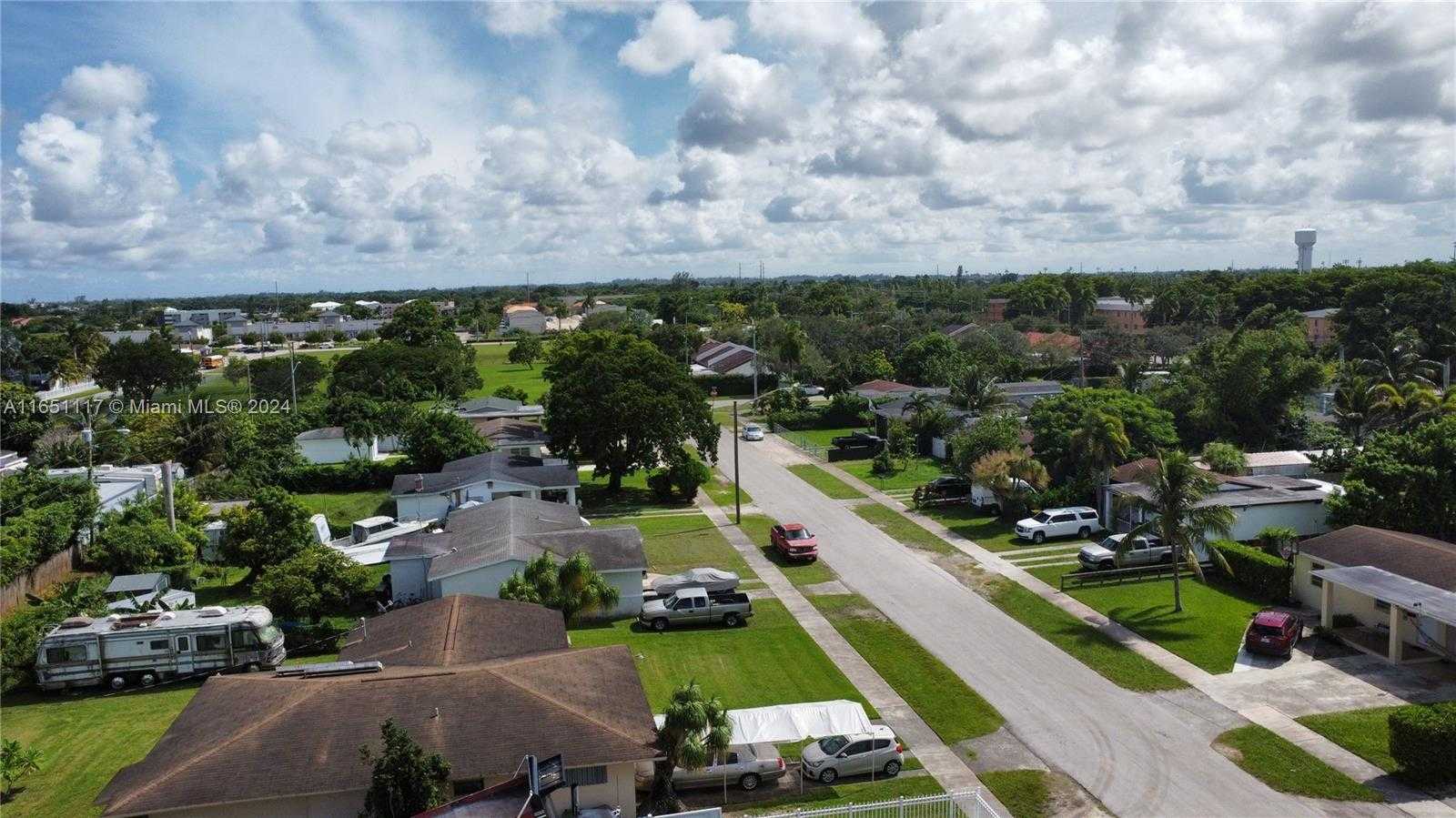 Small Image of 1025 NORTH EAST 13TH AVE, Homestead Number 21
