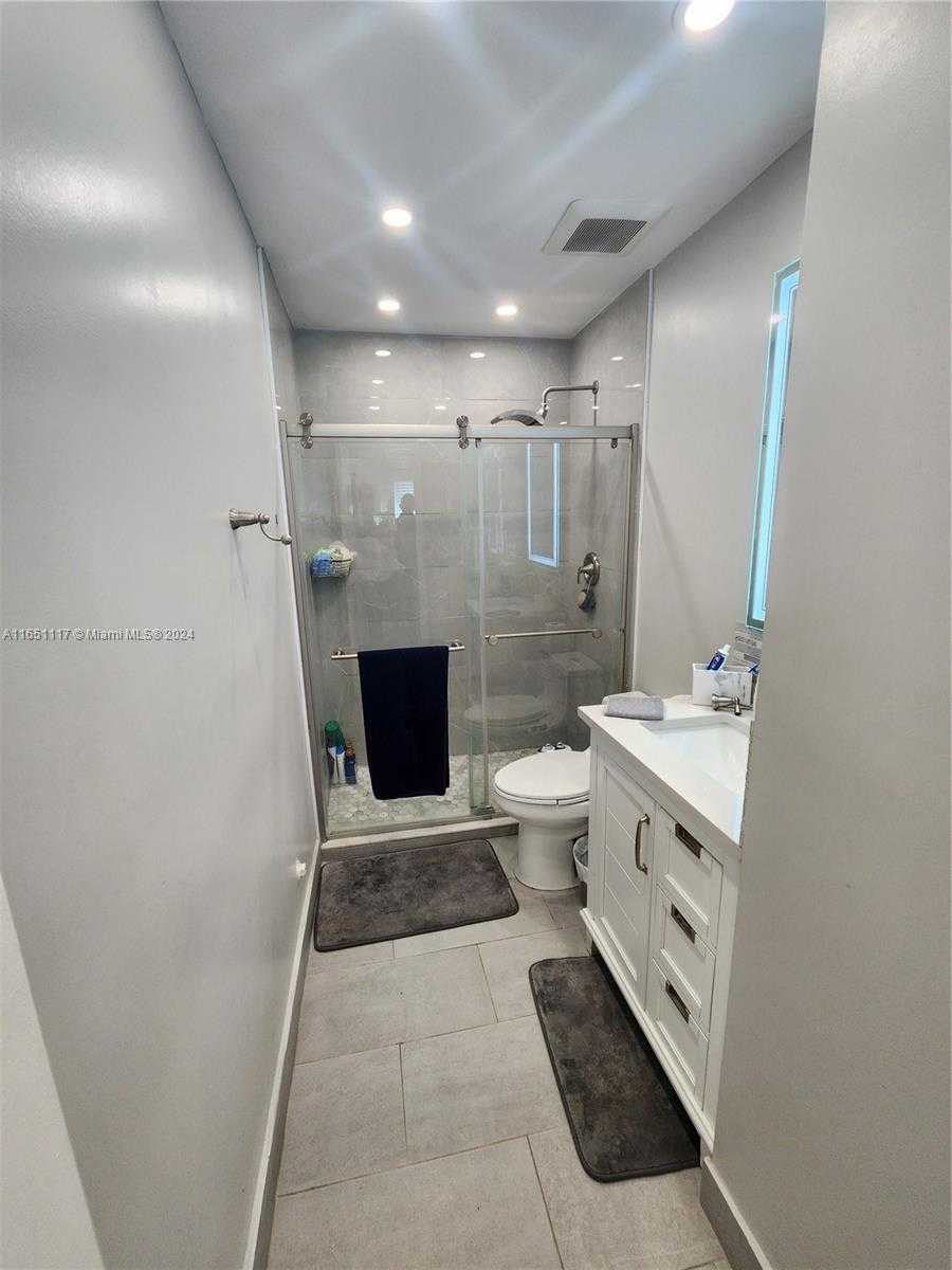 Small Image of 1025 NORTH EAST 13TH AVE, Homestead Number 8