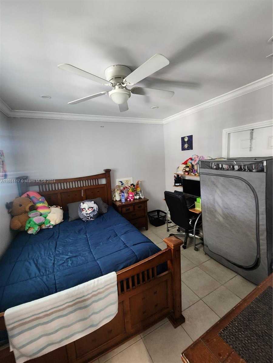 Small Image of 1025 NORTH EAST 13TH AVE, Homestead Number 9