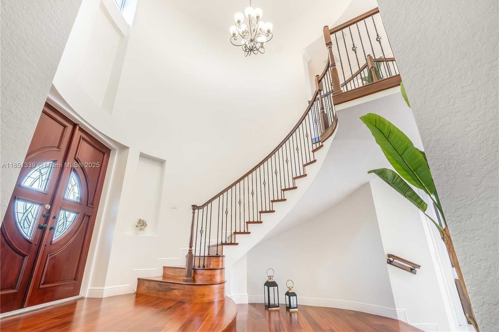 Small Image of 14403 SOUTH JOCKEY CIR S, Davie Number 11