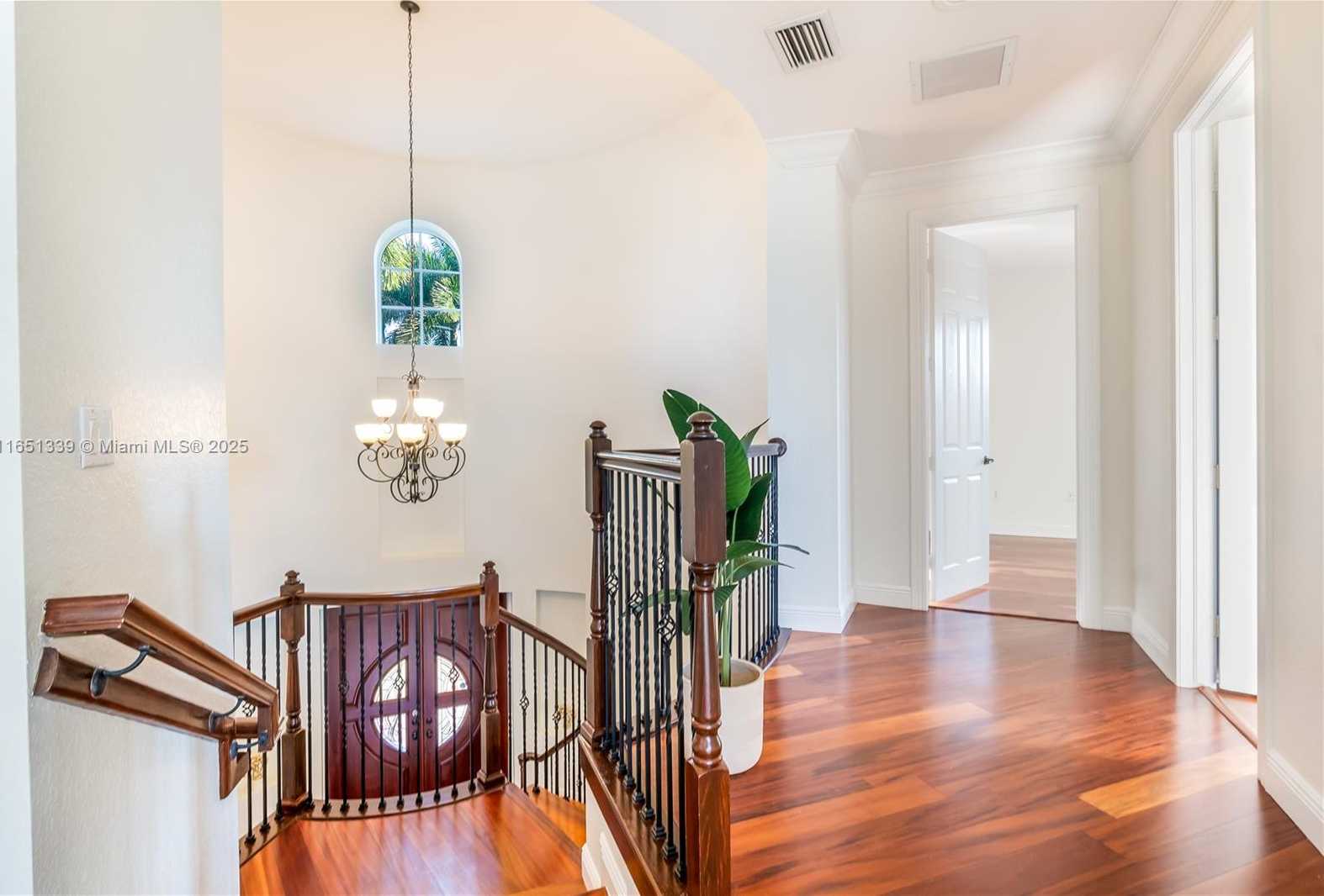 Small Image of 14403 SOUTH JOCKEY CIR S, Davie Number 15
