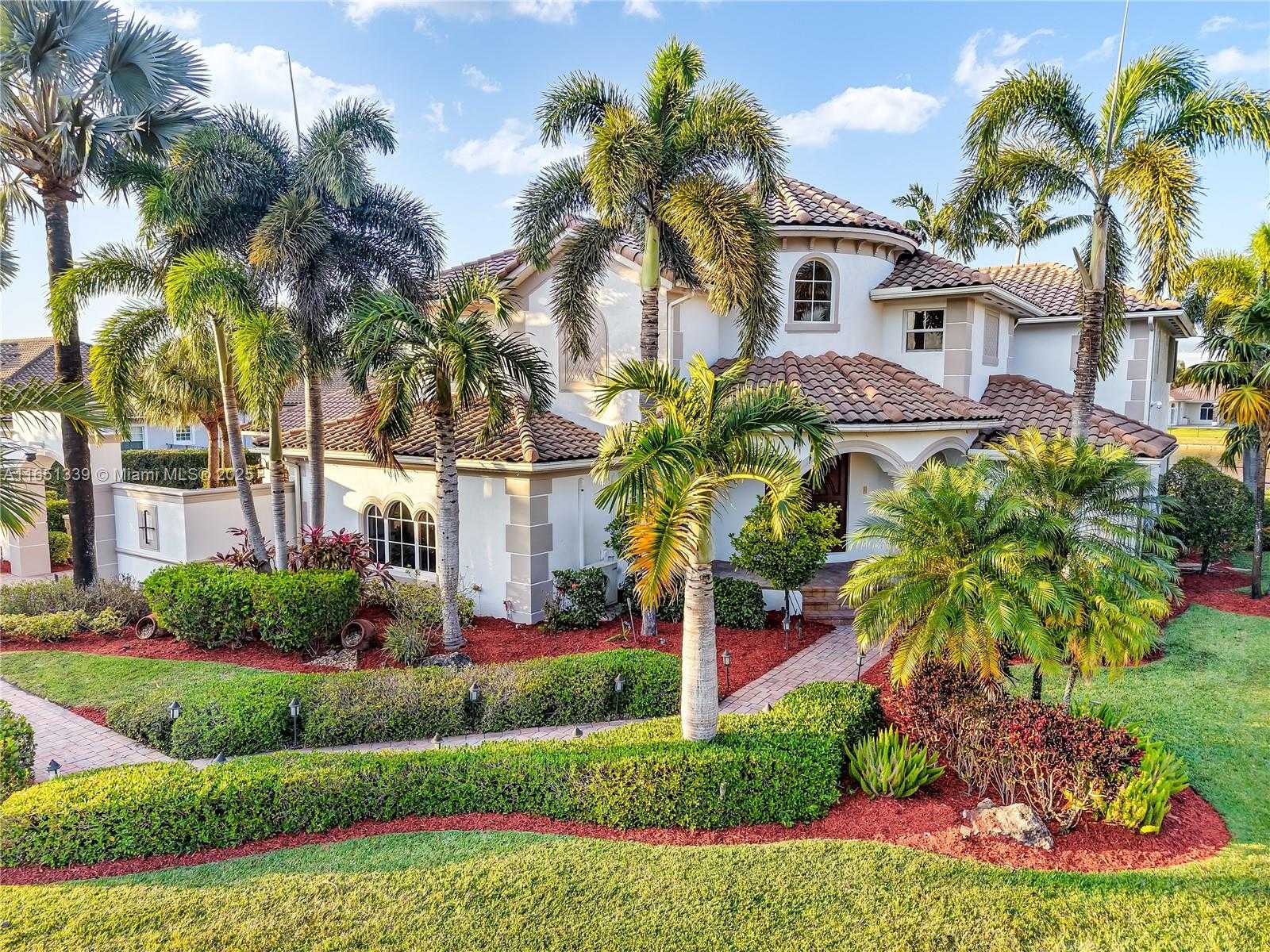 Small Image of 14403 SOUTH JOCKEY CIR S, Davie Number 21