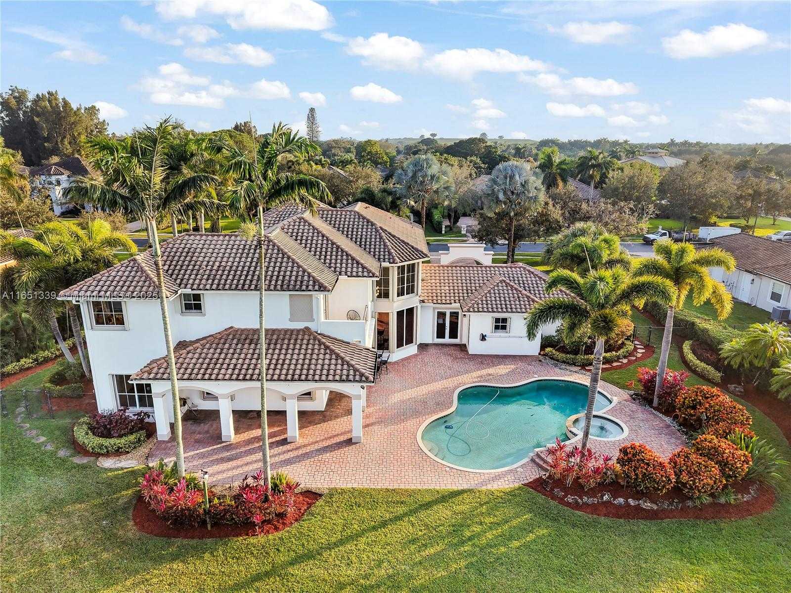 Small Image of 14403 SOUTH JOCKEY CIR S, Davie Number 26