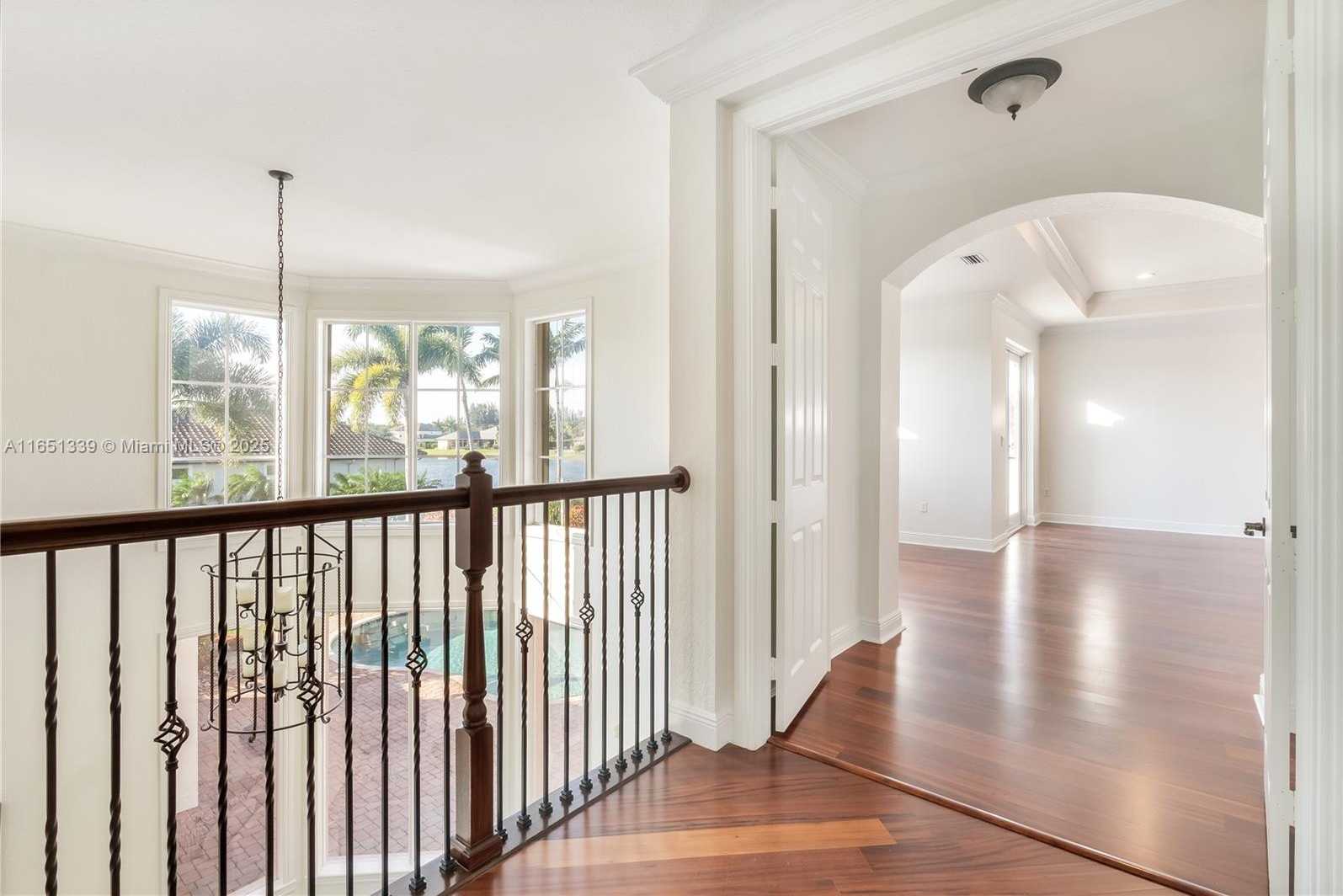 Small Image of 14403 SOUTH JOCKEY CIR S, Davie Number 29