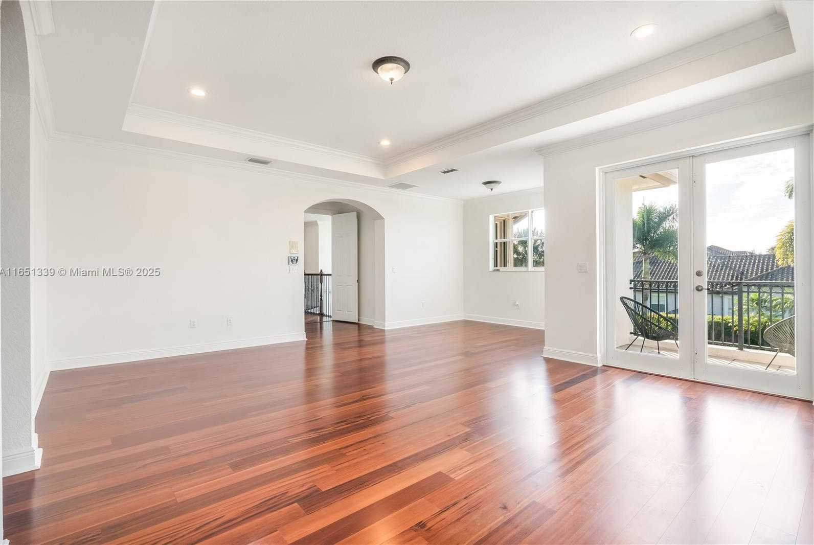 Small Image of 14403 SOUTH JOCKEY CIR S, Davie Number 30