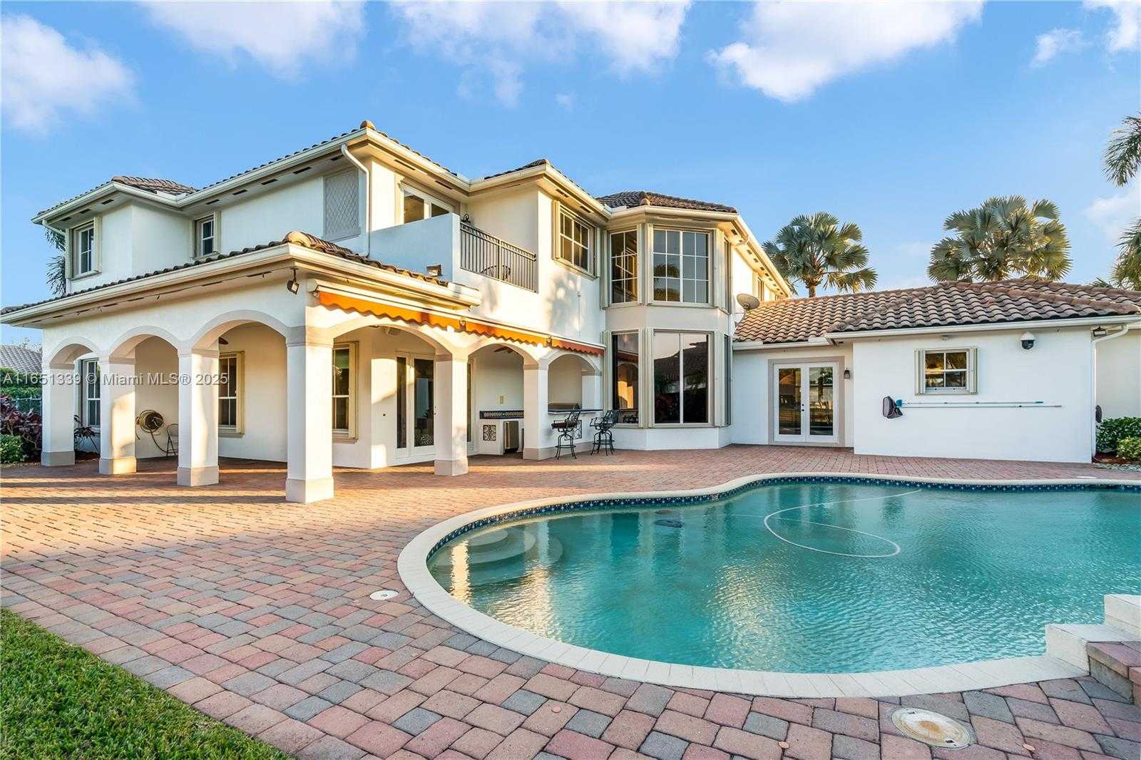 Small Image of 14403 SOUTH JOCKEY CIR S, Davie Number 43