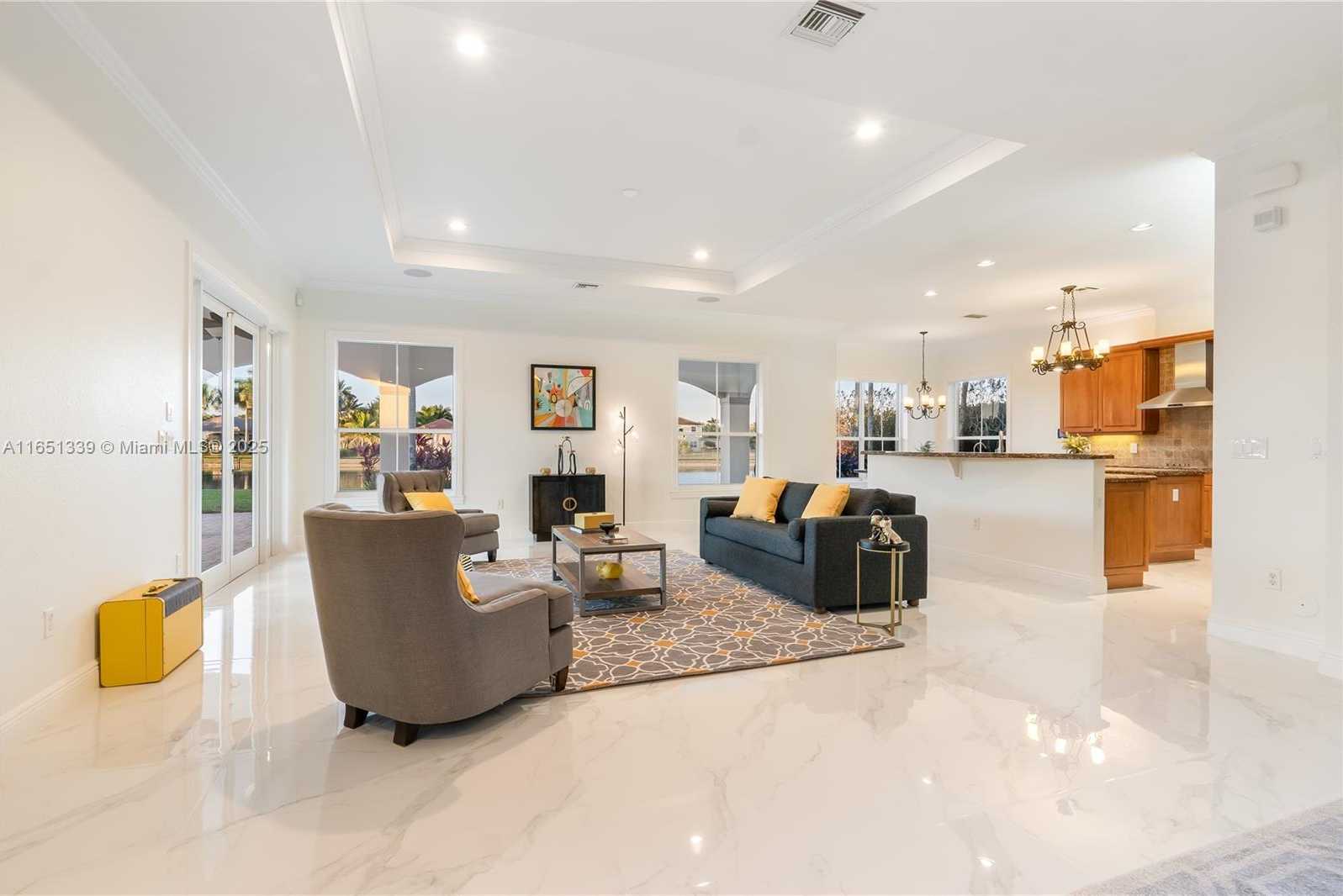 Small Image of 14403 SOUTH JOCKEY CIR S, Davie Number 49