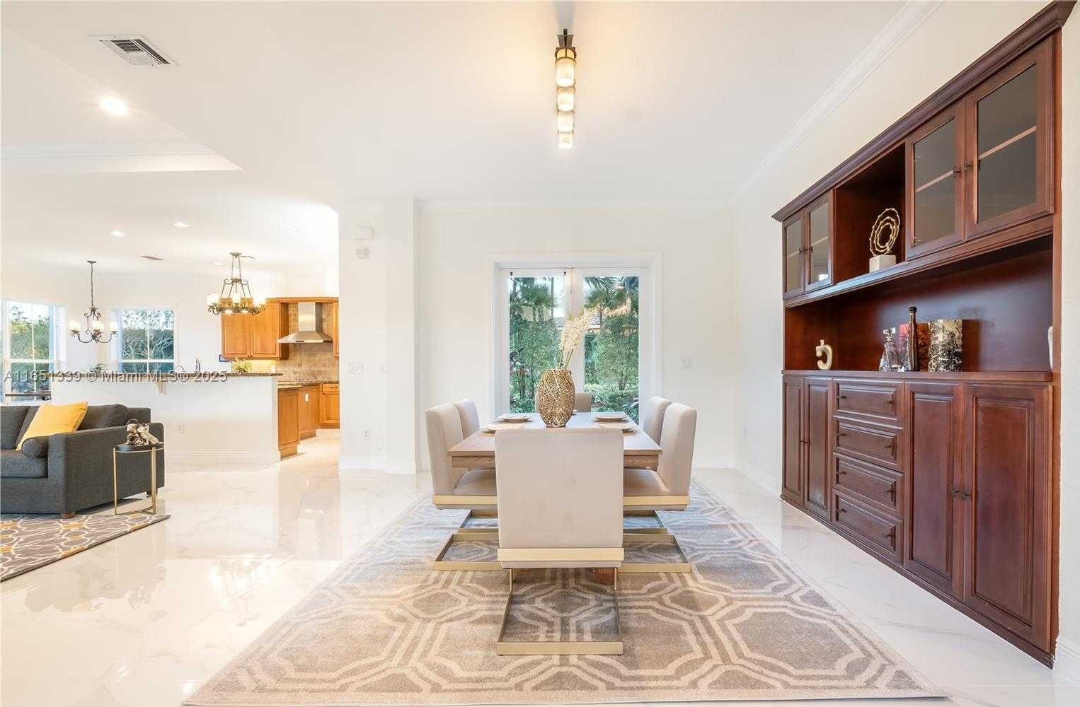 Small Image of 14403 SOUTH JOCKEY CIR S, Davie Number 52