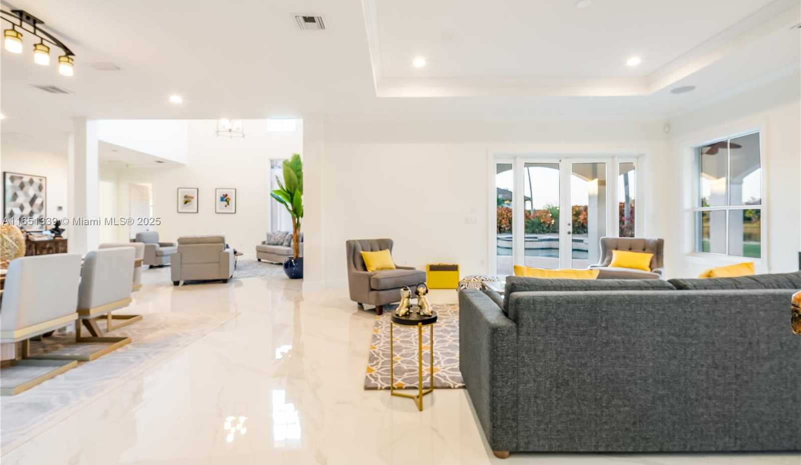 Small Image of 14403 SOUTH JOCKEY CIR S, Davie Number 55