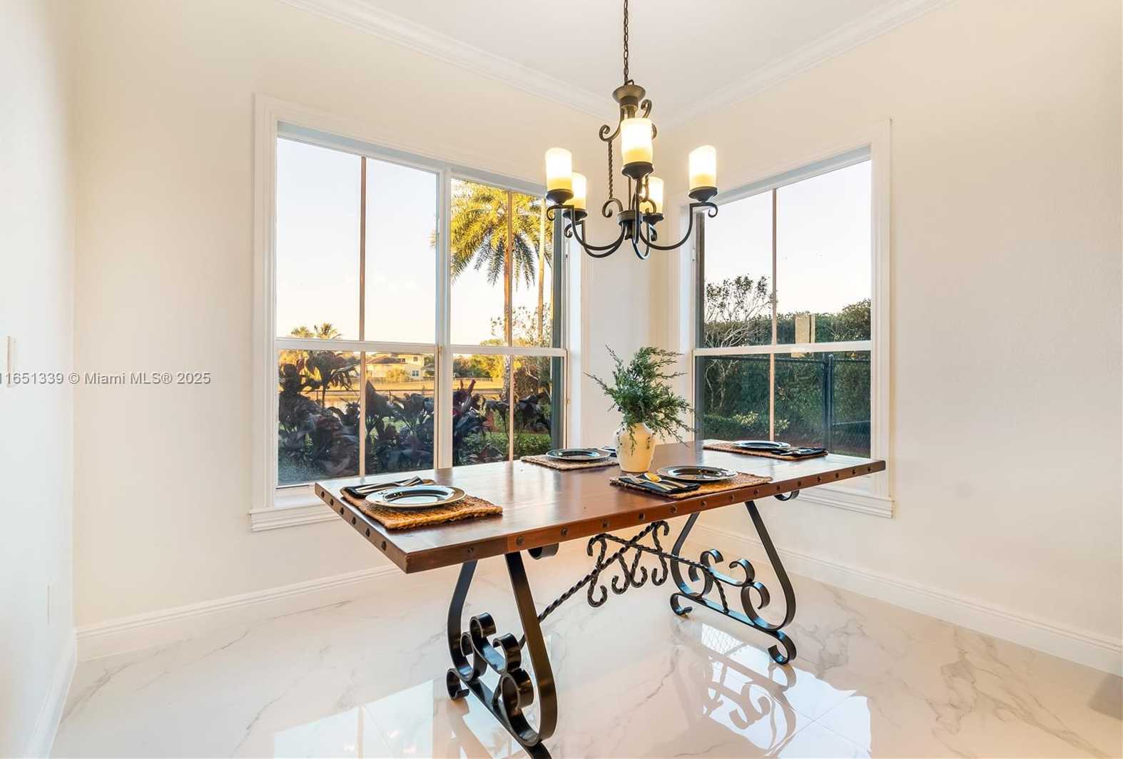 Small Image of 14403 SOUTH JOCKEY CIR S, Davie Number 58