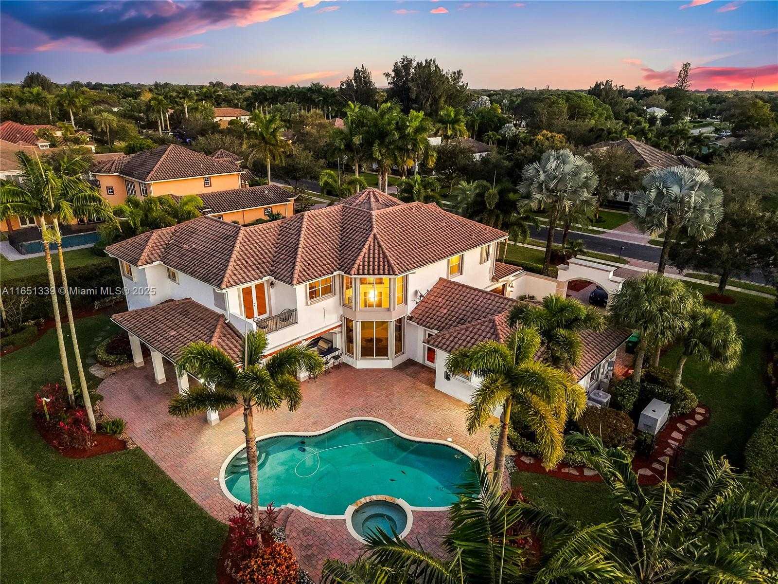 Small Image of 14403 SOUTH JOCKEY CIR S, Davie Number 6