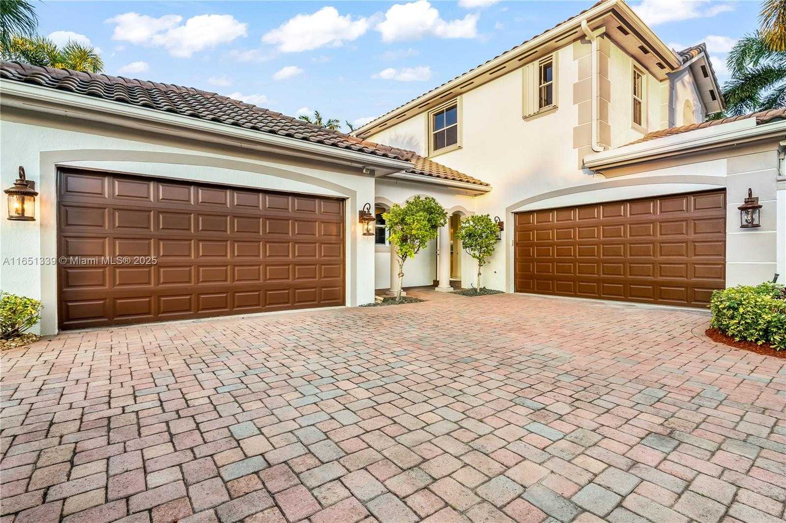 Small Image of 14403 SOUTH JOCKEY CIR S, Davie Number 68