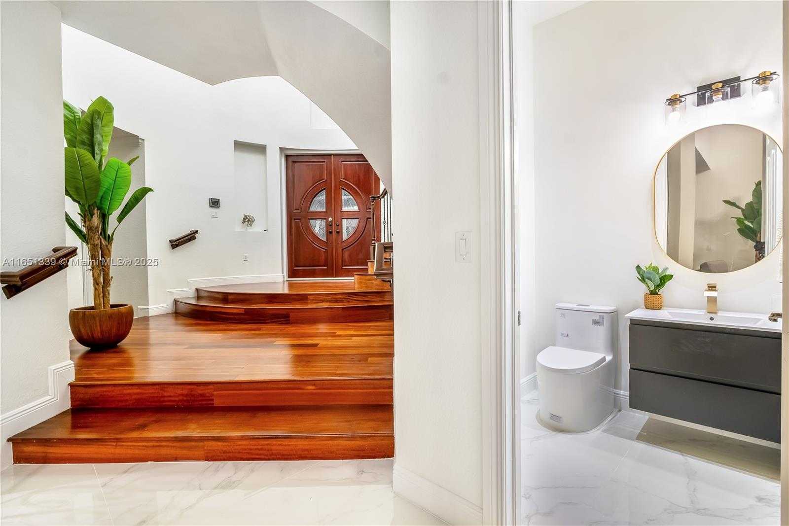 Small Image of 14403 SOUTH JOCKEY CIR S, Davie Number 75