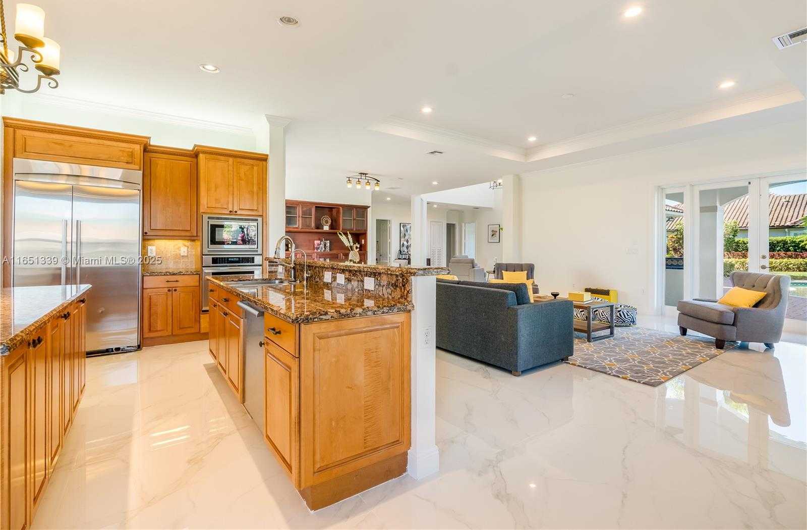 Small Image of 14403 SOUTH JOCKEY CIR S, Davie Number 82