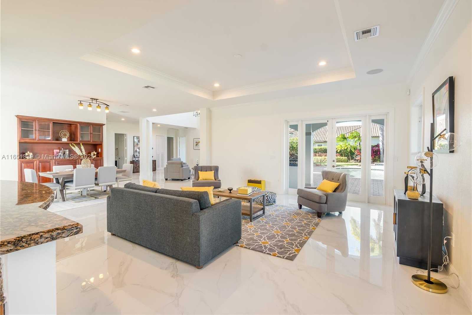 Small Image of 14403 SOUTH JOCKEY CIR S, Davie Number 83