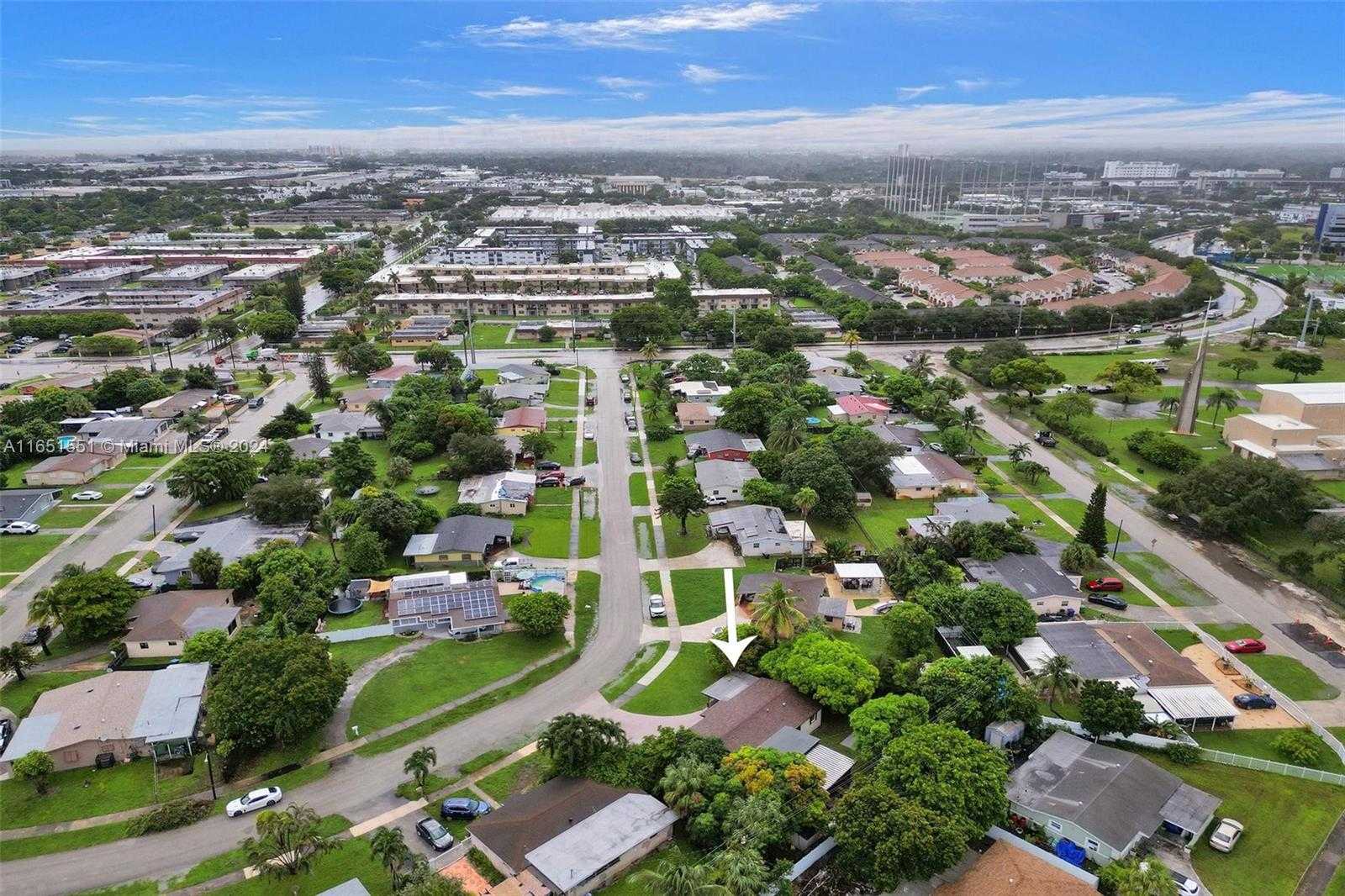 Small Image of 770 NORTH WEST 175TH DR, Miami Gardens Number 43