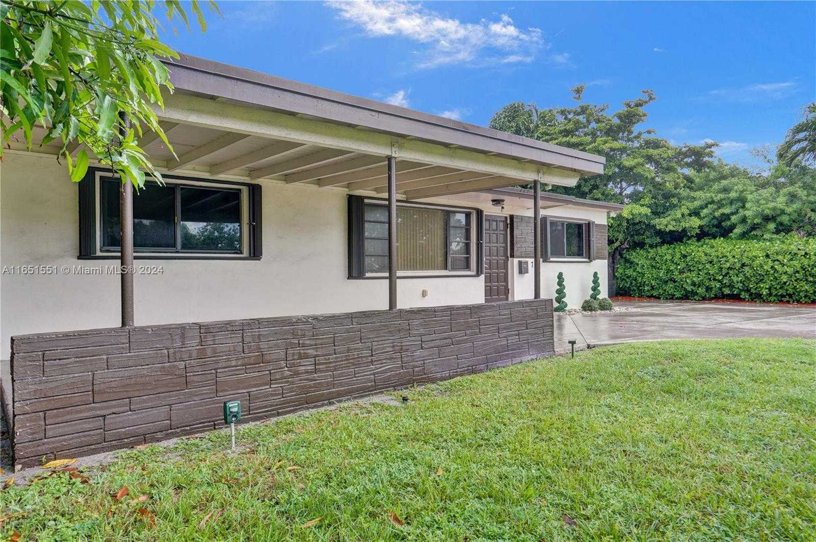 Small Image of 770 NORTH WEST 175TH DR, Miami Gardens Number 46