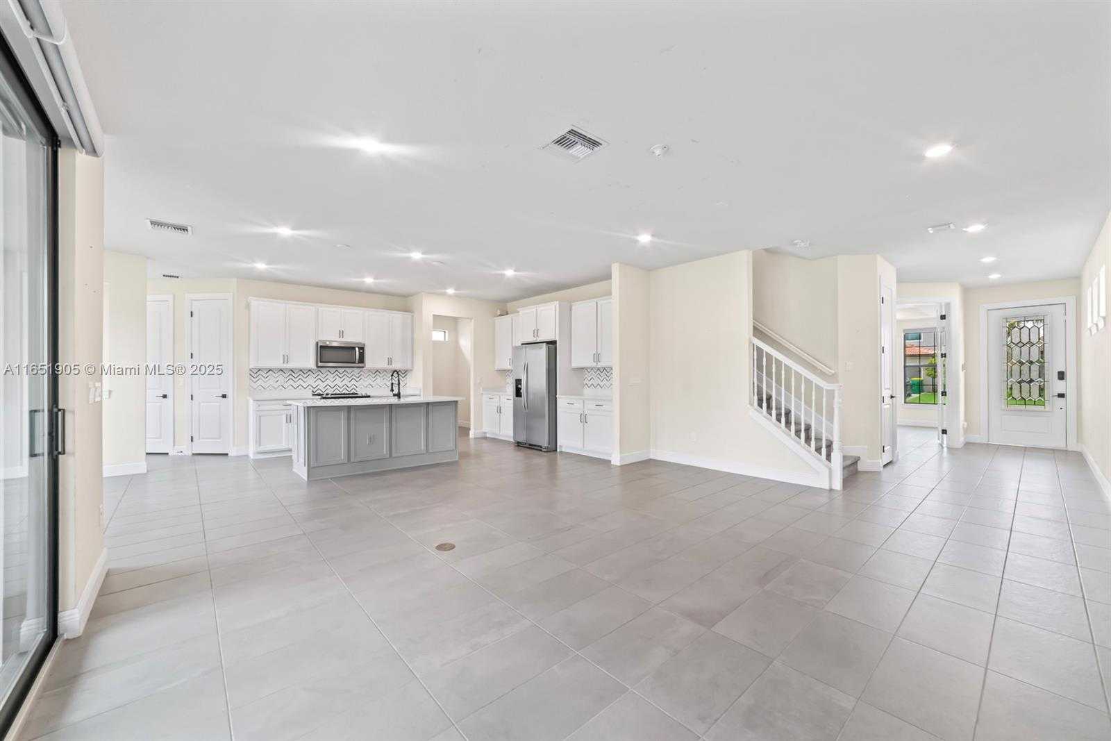 Small Image of 8123 NORTH WEST 78TH ST, Tamarac Number 15