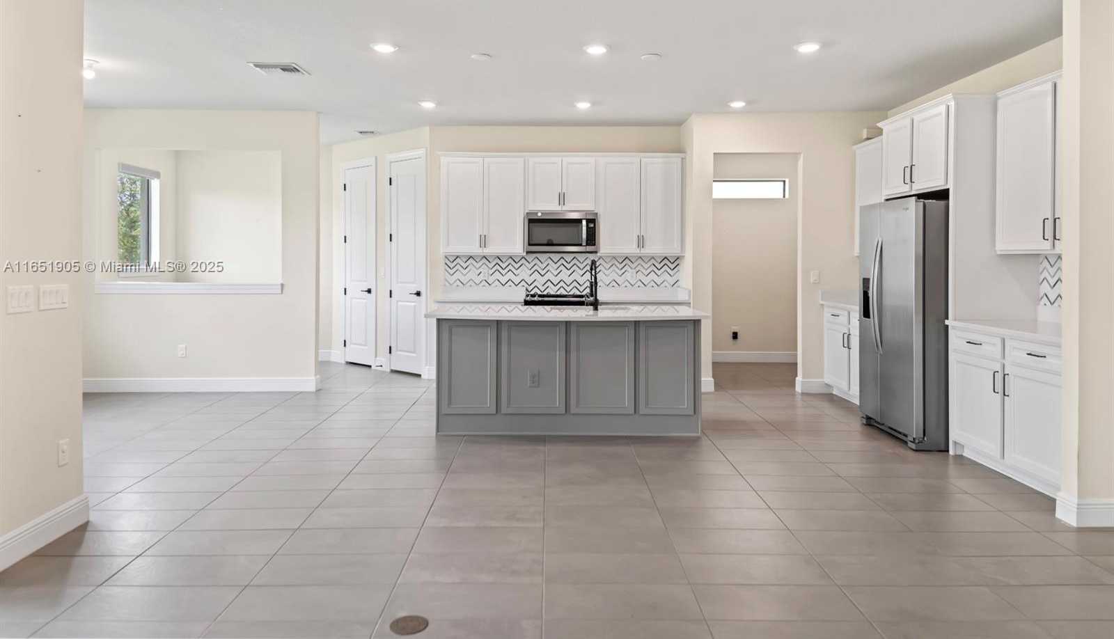 Small Image of 8123 NORTH WEST 78TH ST, Tamarac Number 18