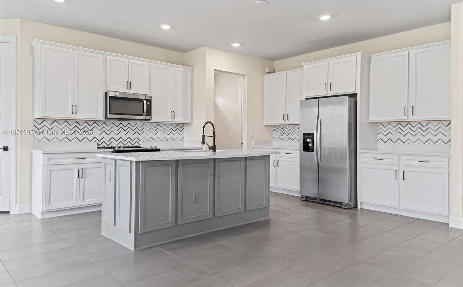 Small Image of 8123 NORTH WEST 78TH ST, Tamarac Number 19