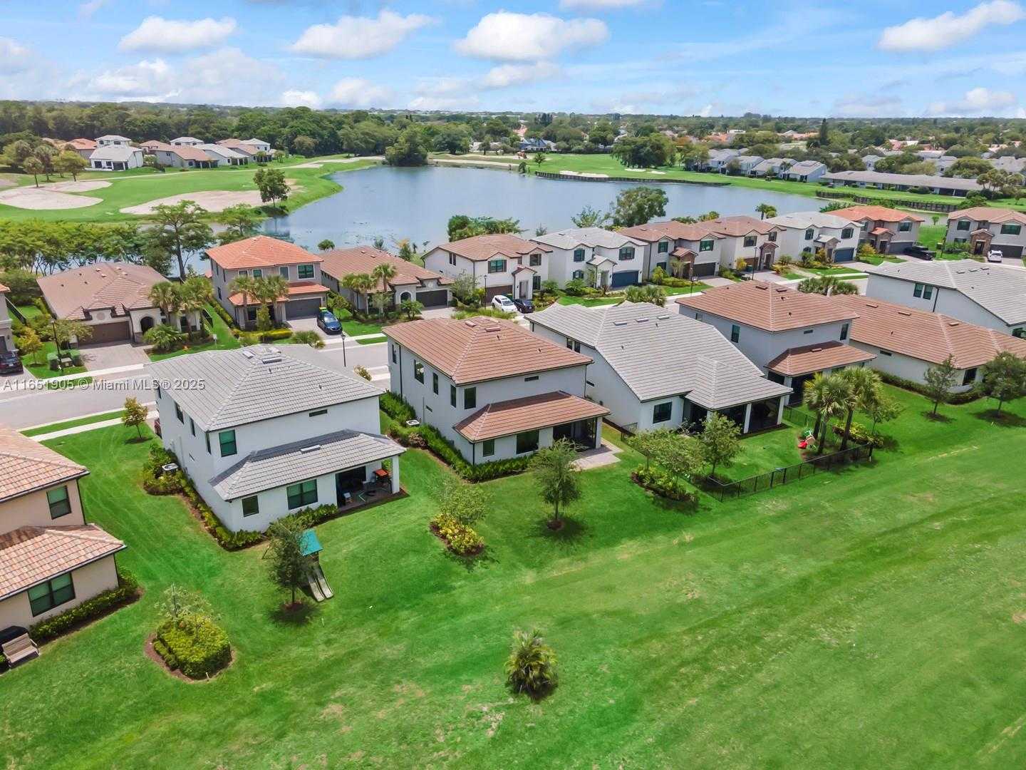 Small Image of 8123 NORTH WEST 78TH ST, Tamarac Number 49
