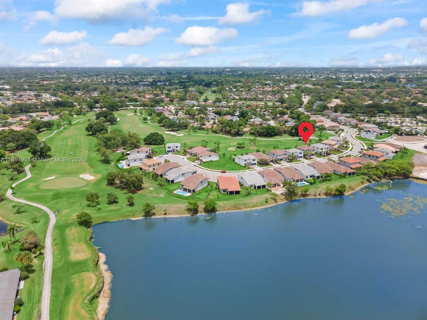Small Image of 8123 NORTH WEST 78TH ST, Tamarac Number 7