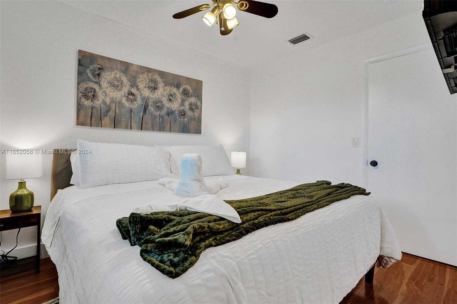 Small Image of 2320 SOUTH WEST 36TH AVE, Fort Lauderdale Number 16