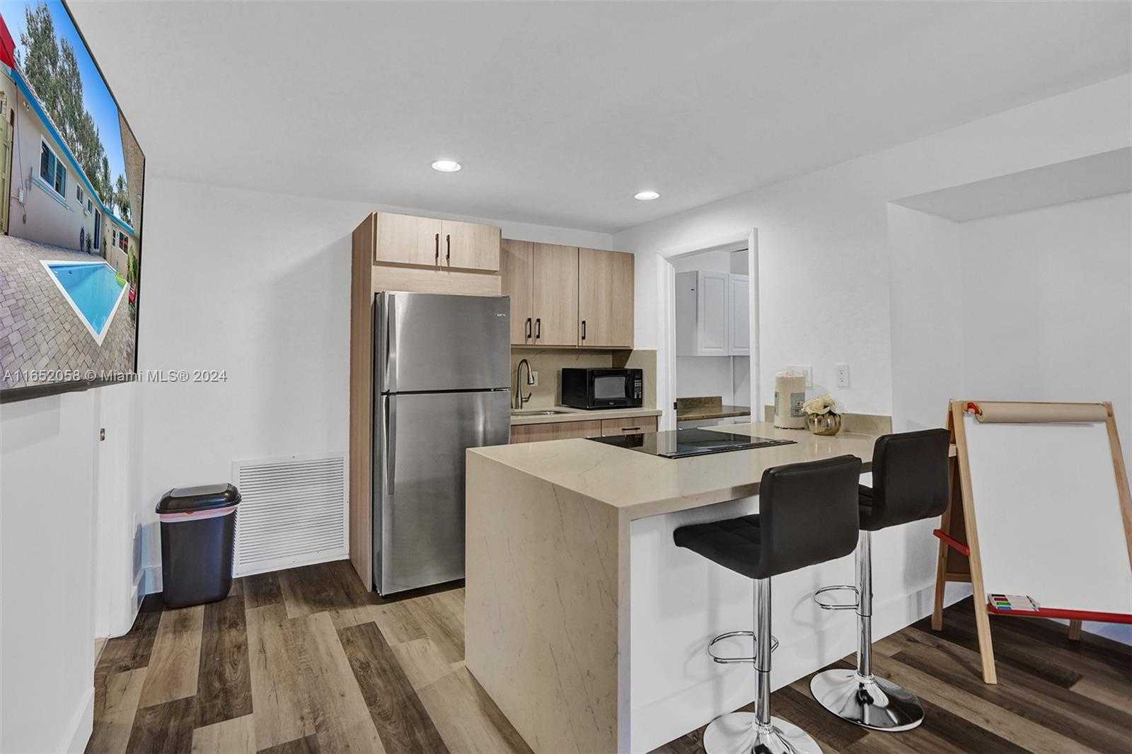 Small Image of 2320 SOUTH WEST 36TH AVE, Fort Lauderdale Number 29