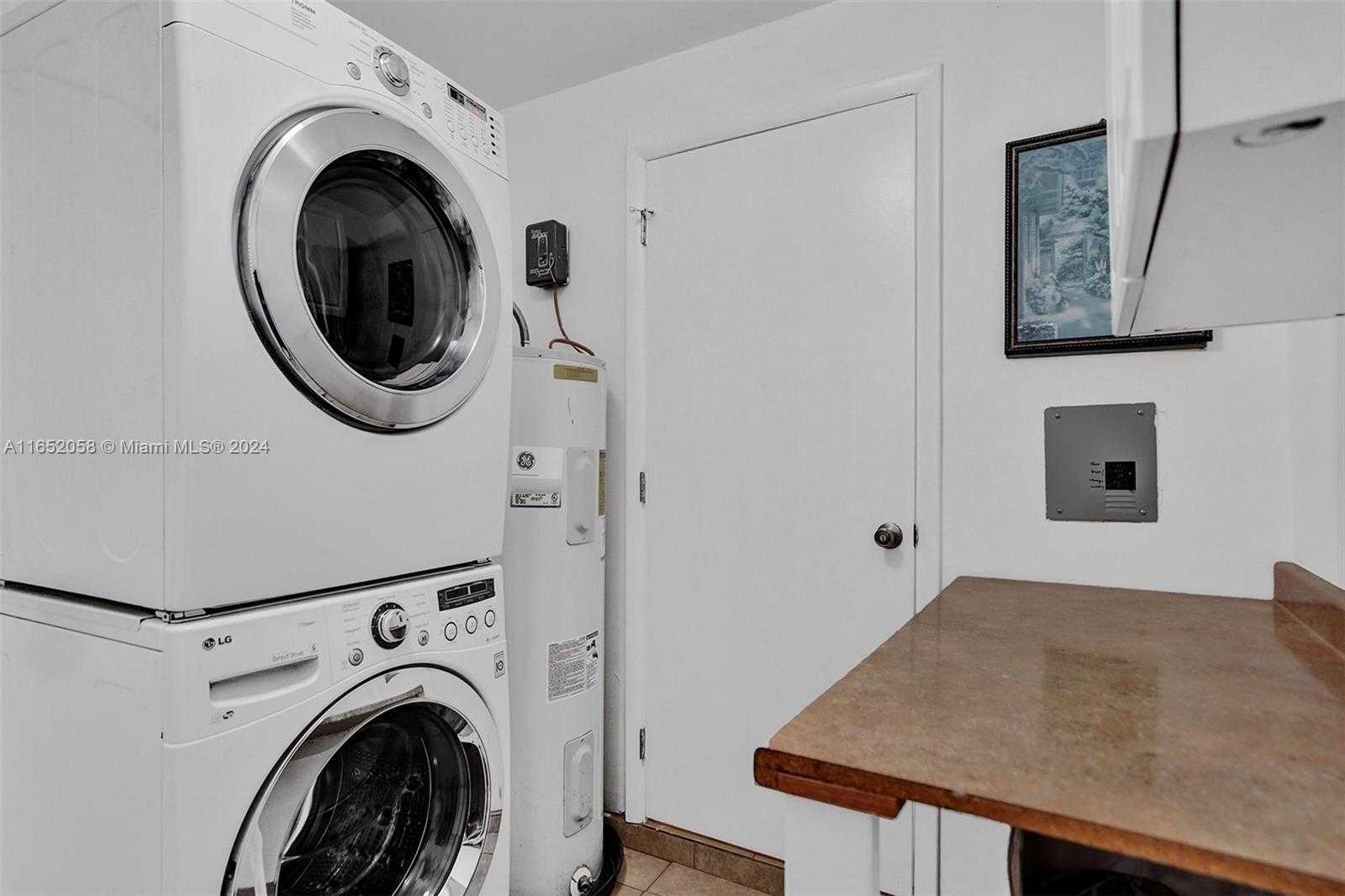 Small Image of 2320 SOUTH WEST 36TH AVE, Fort Lauderdale Number 31