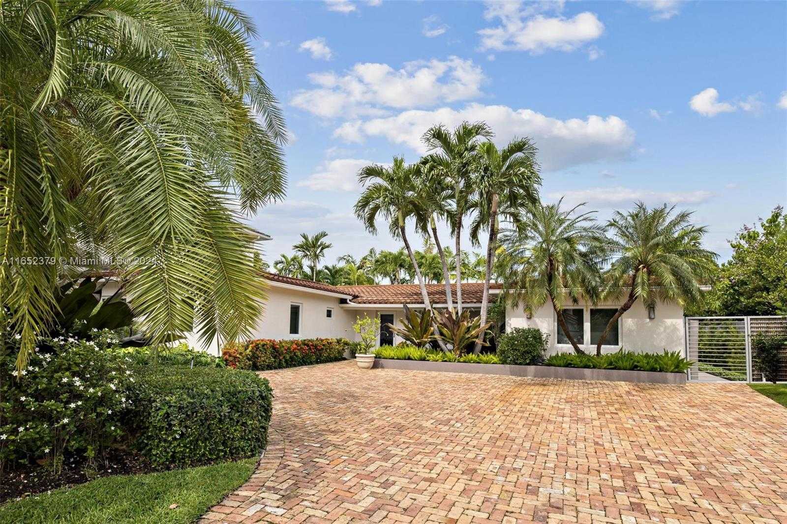 Small Image of 670 ALLENDALE RD, Key Biscayne Number 2