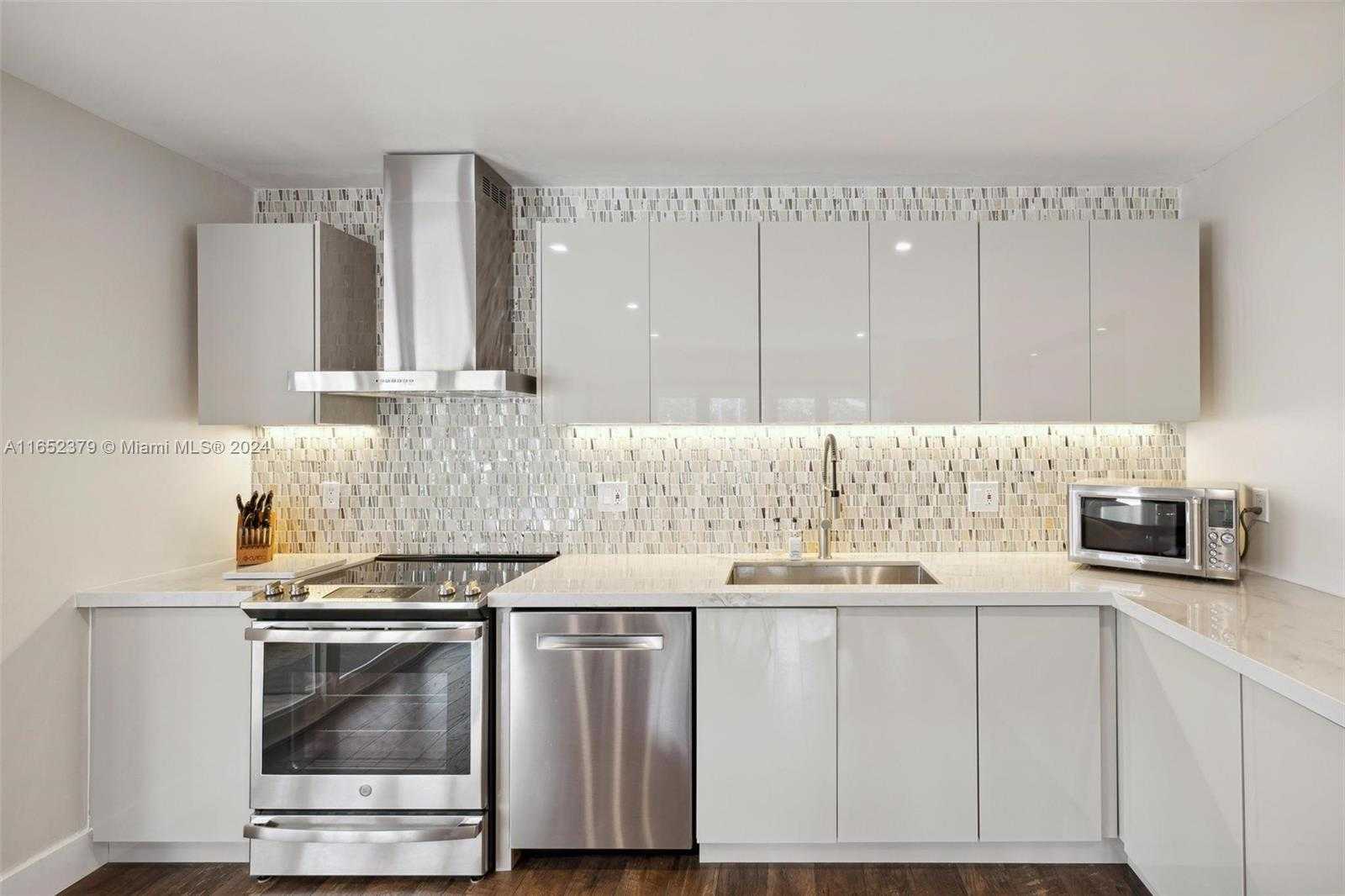 Small Image of 670 ALLENDALE RD, Key Biscayne Number 20