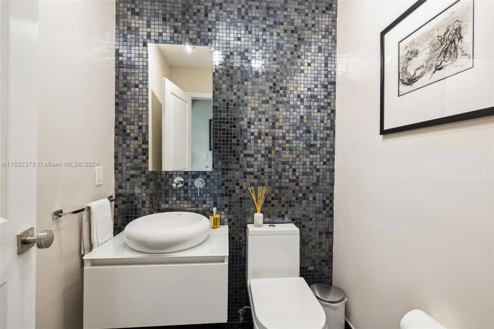 Small Image of 670 ALLENDALE RD, Key Biscayne Number 43