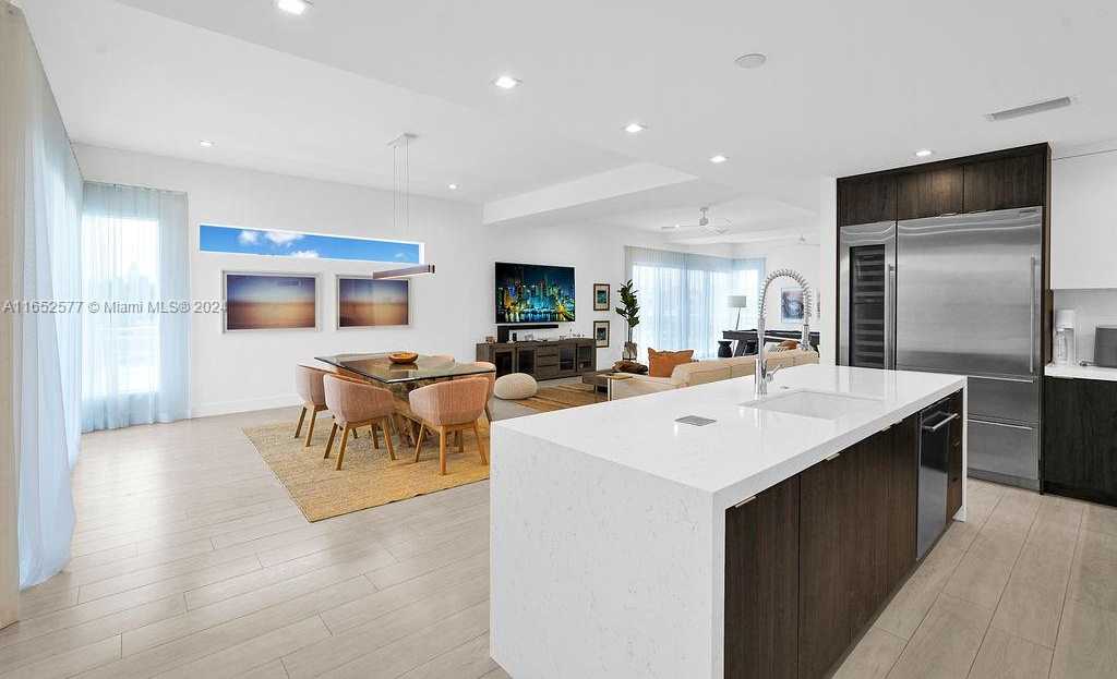 Small Image of 348 DESOTO ST, Hollywood Number 13