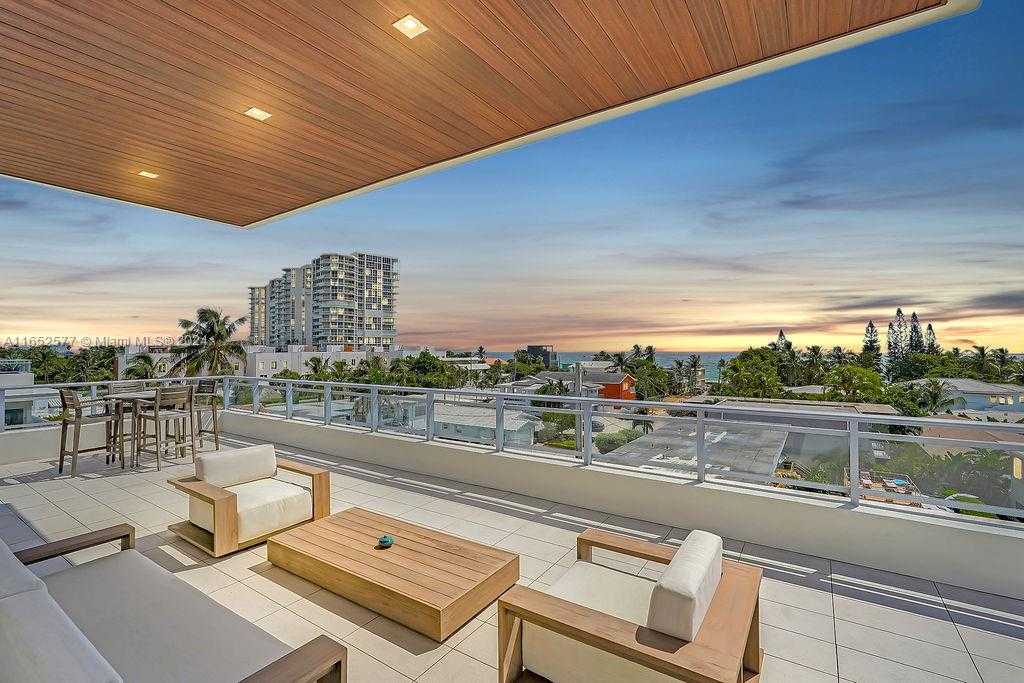 Small Image of 348 DESOTO ST, Hollywood Number 4